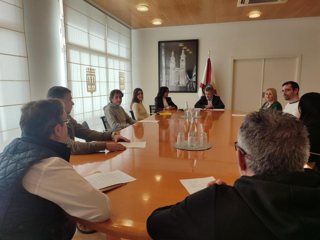 Imagen El Ayuntamiento de Logroño formaliza la venta de ocho viviendas municipales en el Casco Antiguo