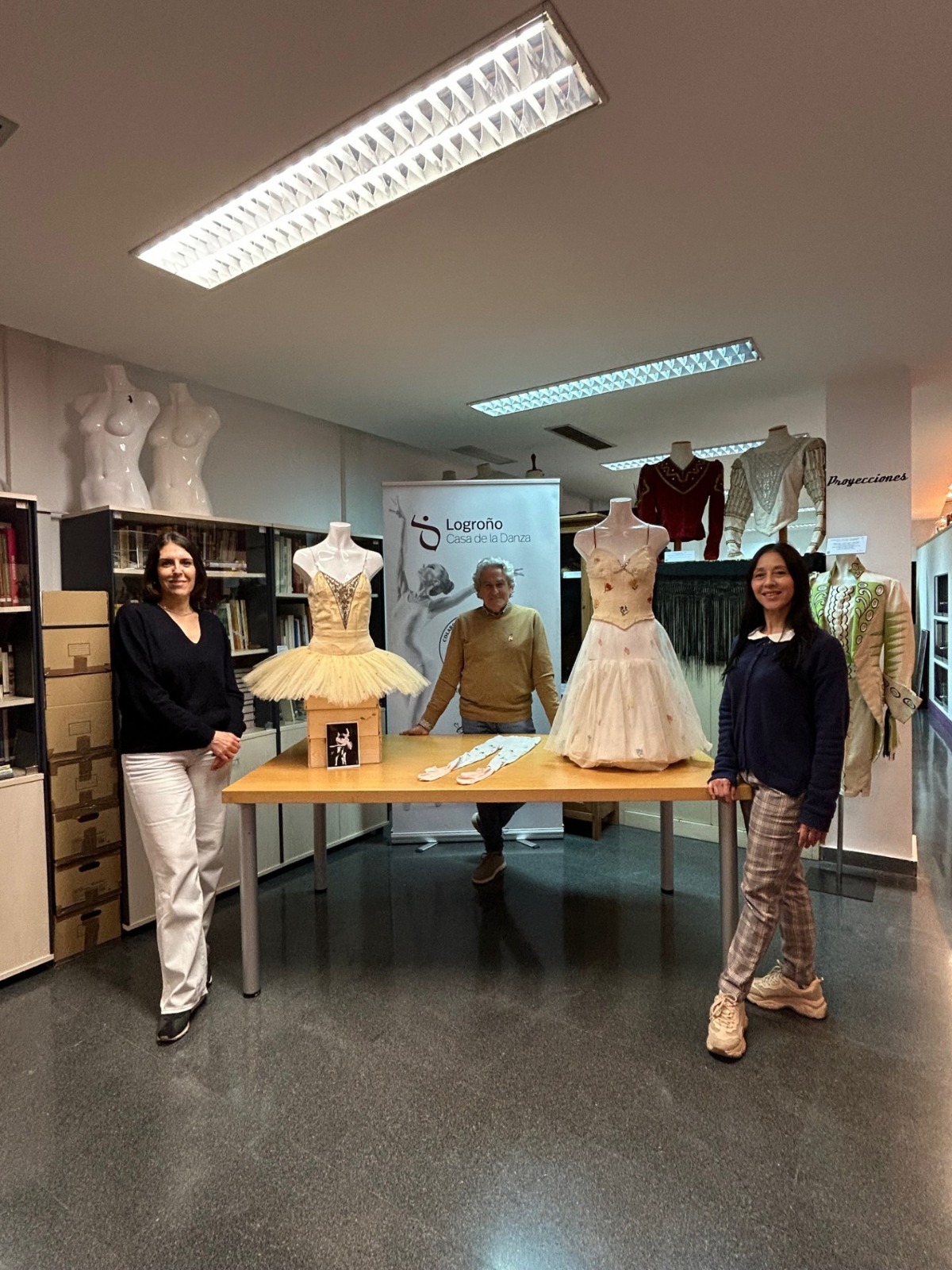 Donación piezas históricas del ballet ruso